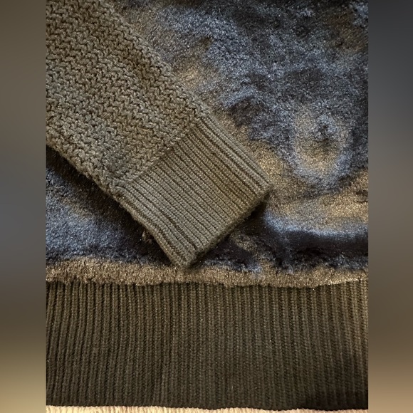 New Banana Republic Designer Black Label Faux Fur Black Sweater Unique Size S/M - Picture 5 of 11